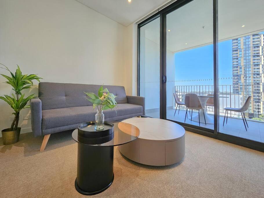 Living By Water Marina Square 2br * Sydney